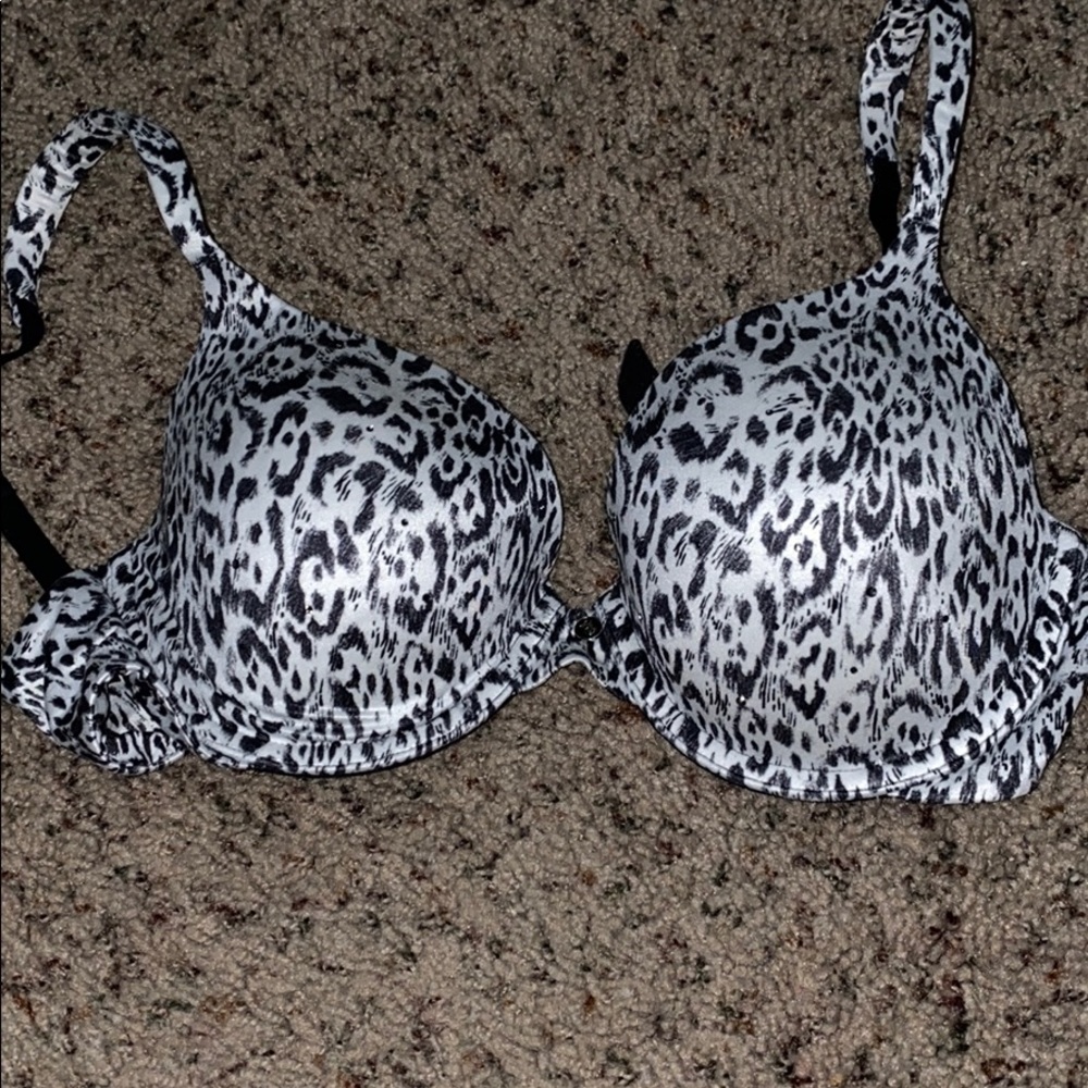 Victoria Secret bra . No tags